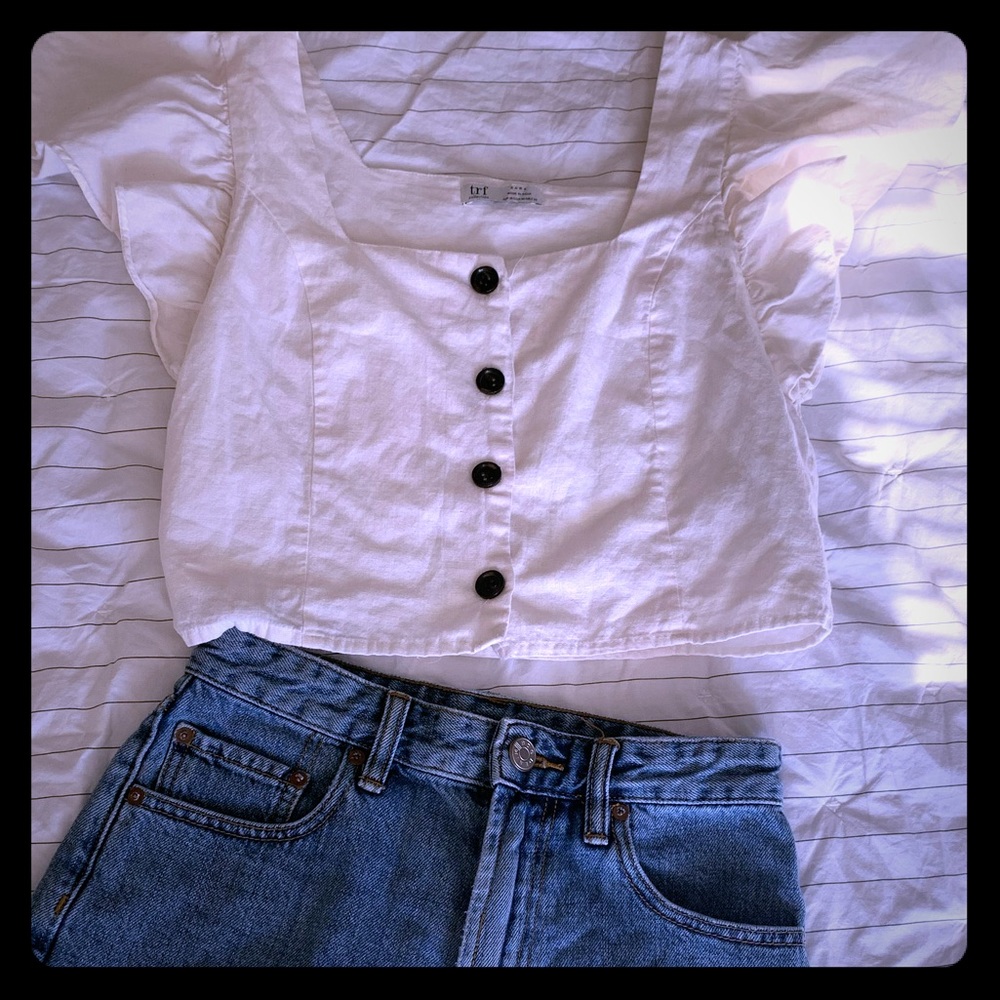 ZARA Cropped Button-Up Blouse